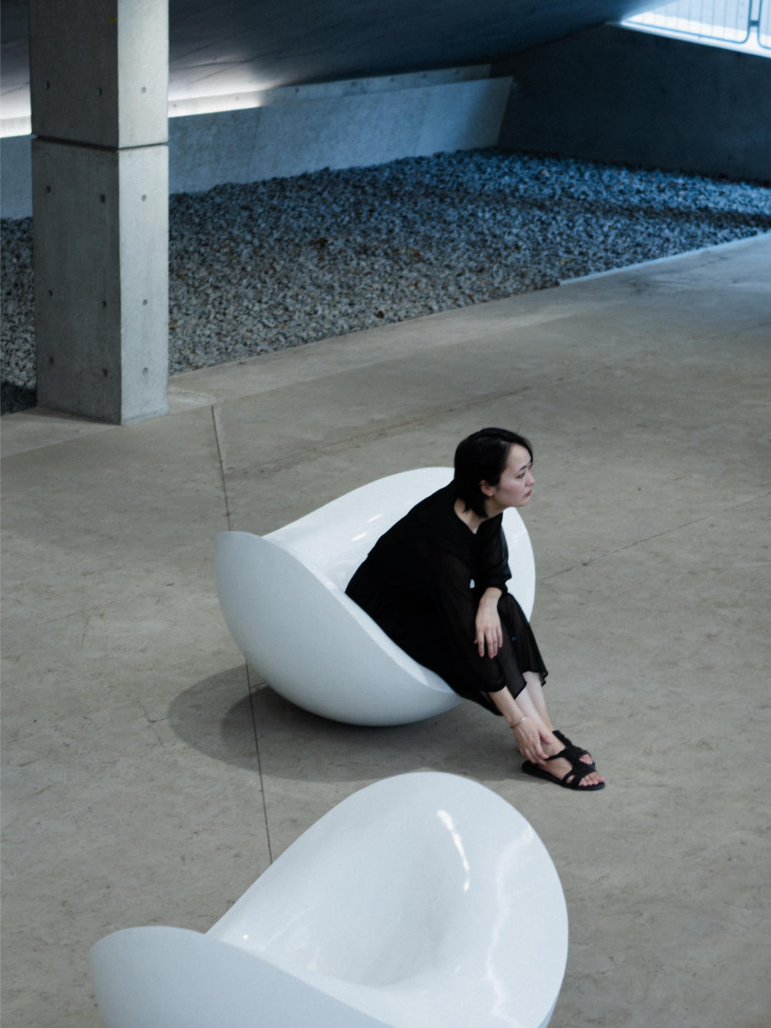 球形から椅子の形態を探る 詳細画像 02