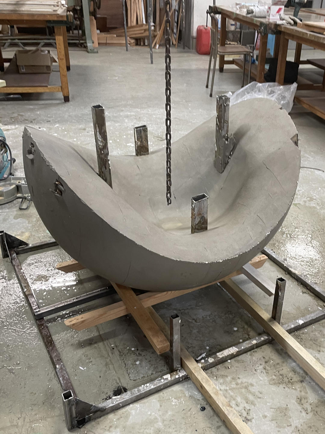 球形から椅子の形態を探る 詳細画像 07