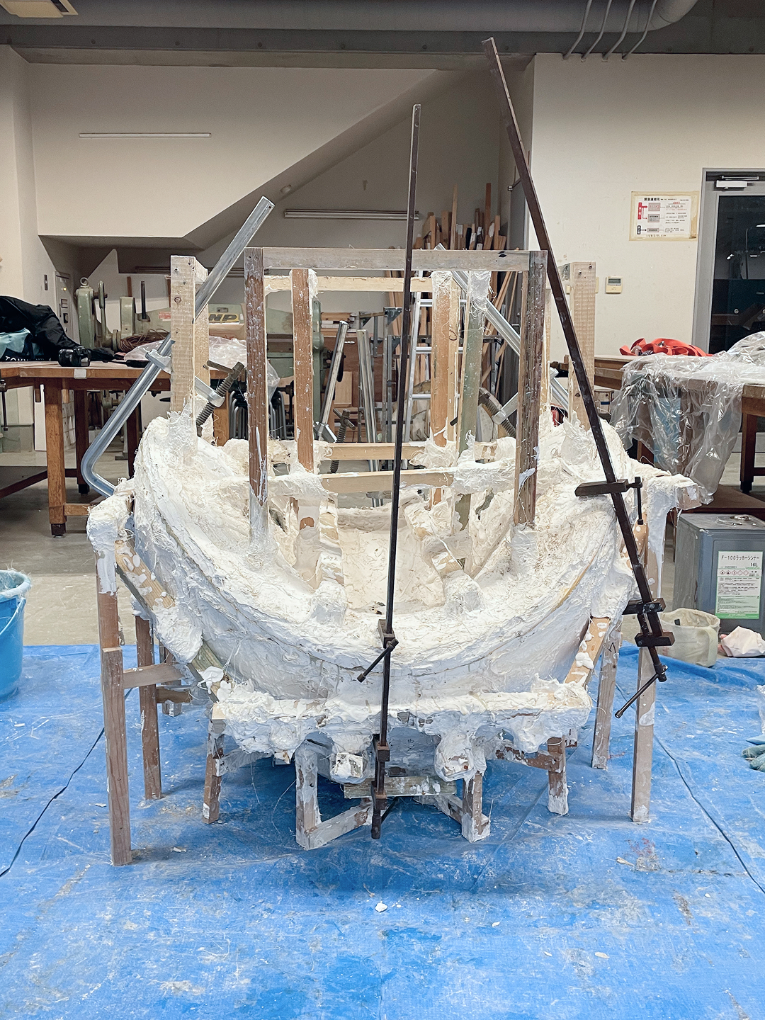 球形から椅子の形態を探る 詳細画像 08